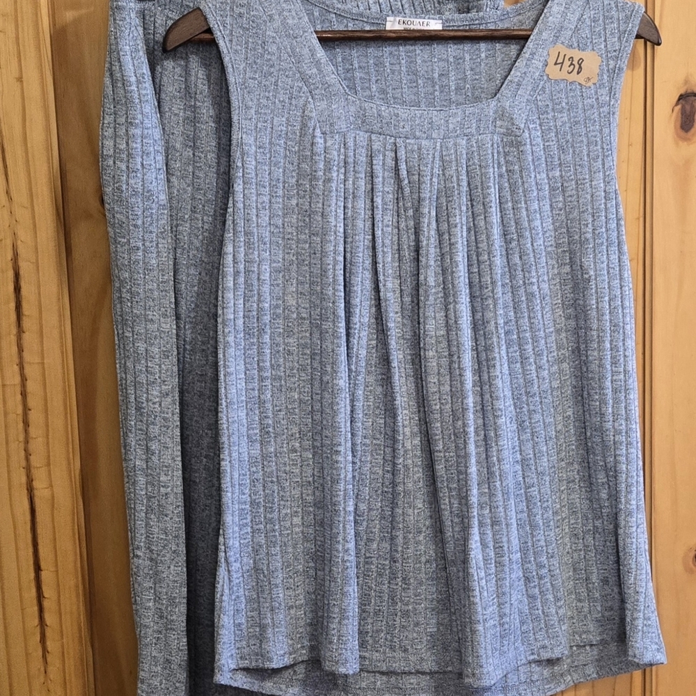 Womens 2 Piece Ribbed Tank Top and Capri Pant Set‎ Size LARGE Grey Loungewear